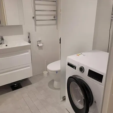 Daire Modern In Tapiola Centre *