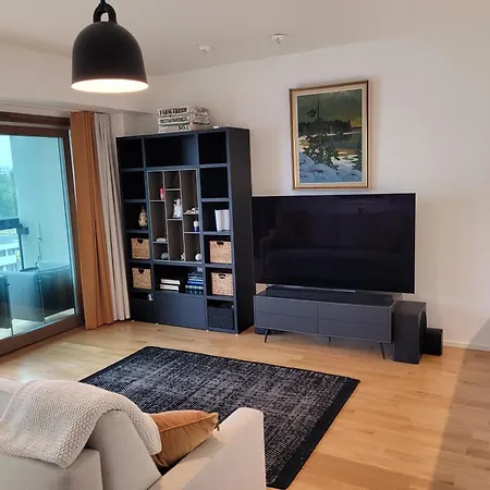 Daire Modern In Tapiola Centre Espoo